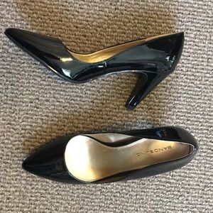 NWT Bandolino patent pumps